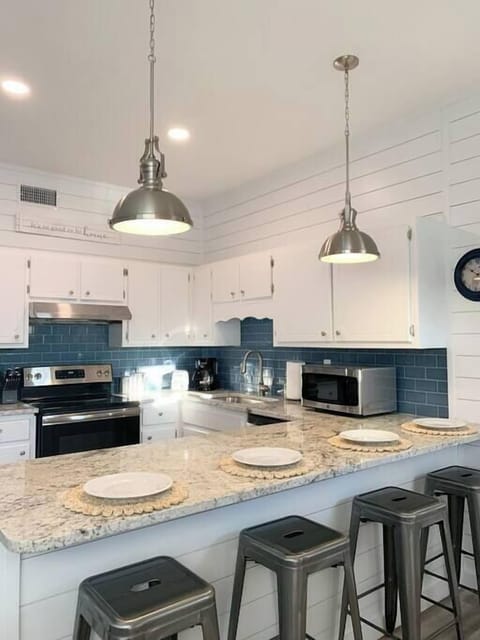 Kitchen has everything you need to cook a delicious meal