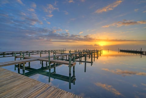 17 private boat slips.