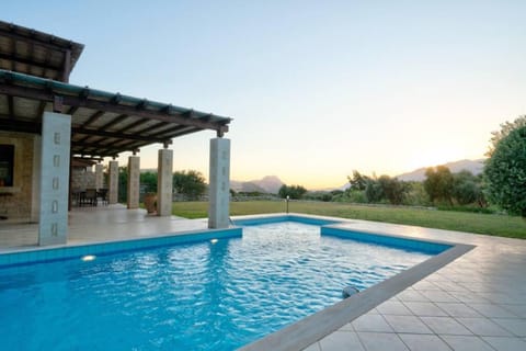 House | 4 bedrooms, Internet