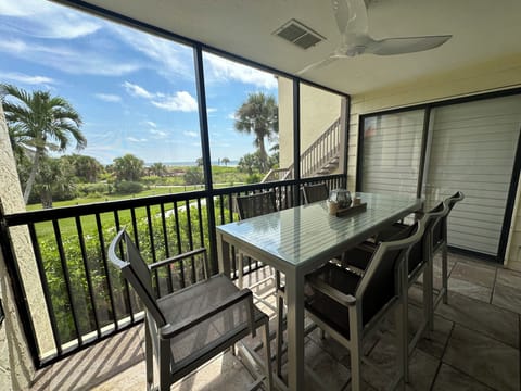 4-12A Lanai