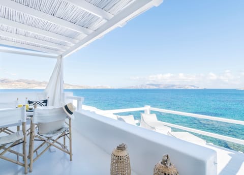 Comfort Studio Suite (Blue) | Terrace/patio