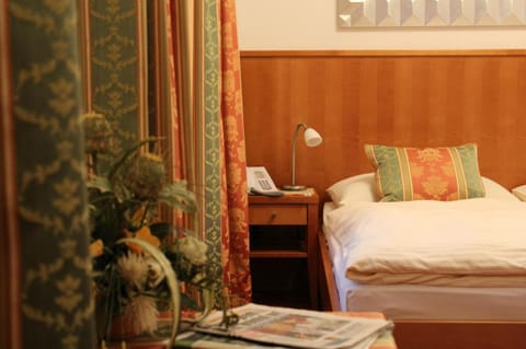 Single Room | In-room safe, desk, cribs/infant beds, free WiFi