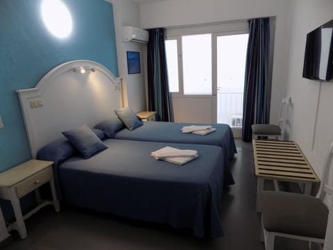 Standard Twin Room, Ensuite (Baño Privado) | Room amenity