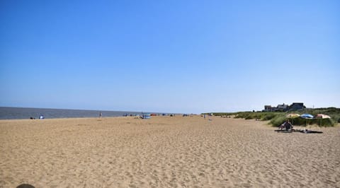 Cabin | Beach