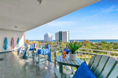 Sterling Shores 407 - Back Porch Perch - Spacious Balcony!