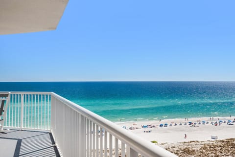 Apartment, Multiple Beds (Summerwind Center 804) | Beach | On the beach