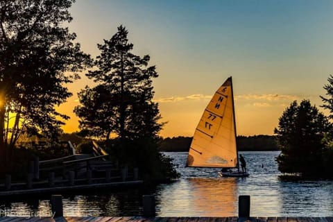 Minutes to Nagawicka Lake 