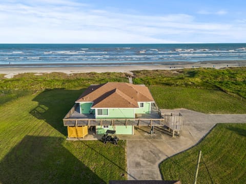 Welcome to Beachfront Blessing!
