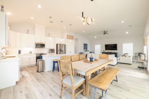 🏝️ Unlock the door to your seaside sanctuary. 🌊