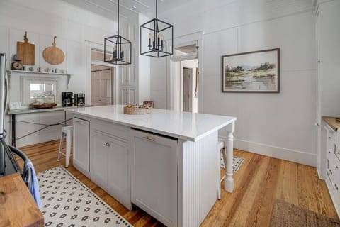 Large kitchen with dishwasher