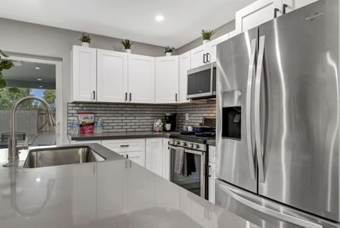 Kitchen countertop and appliances