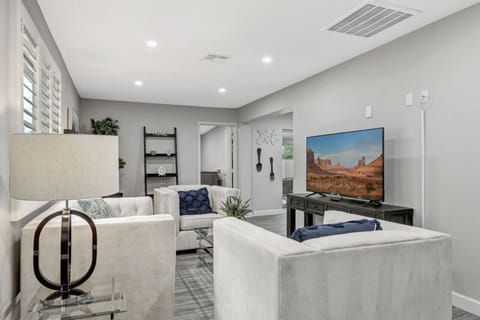 Living area with a flat screen TV