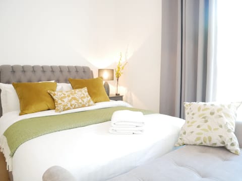 Classic Apartment | 3 bedrooms, soundproofing, free WiFi