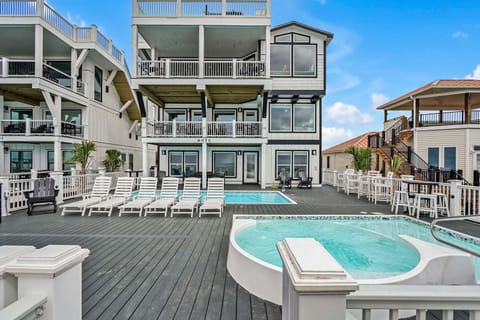 Ocean Side of House
CG 10.4.24