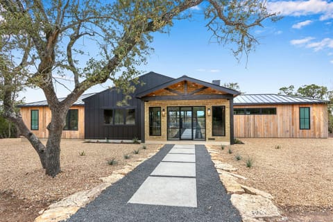 Embrace natures beauty with a touch of hill country charm at Pasatiempos