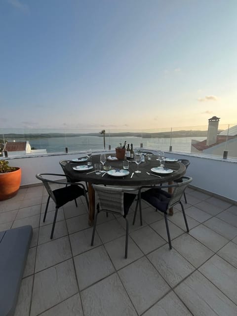 Dining table for 10 on the roof terrace.