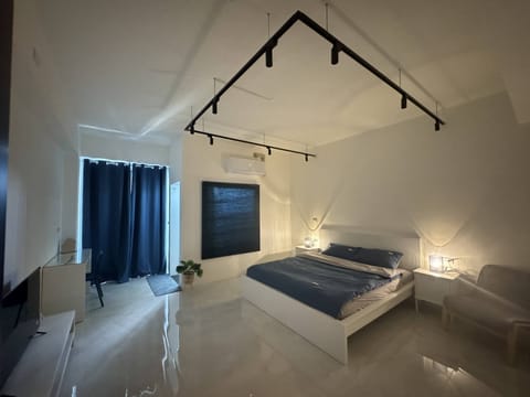 Comfort Double Room, 1 Bedroom, Mountain View | Desk, laptop workspace, WiFi (free), individually decorated