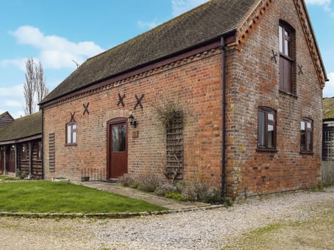 Exterior | Meadowbrook Farm - The Old Stable - Meadowbrook Farm Cottages, Moreton, near Thame