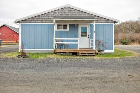 Calming beach themed cottage for the ultimate relaxing escape.