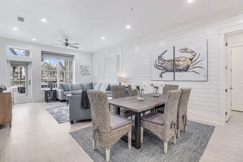 Beach Daze Condo