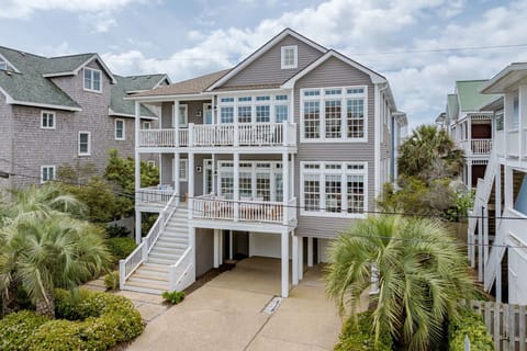 Sandpiper 2A is one of the few Condo Rentals with all living on one floor.  