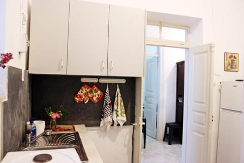 House | Private kitchen | Fridge, oven, stovetop, electric kettle