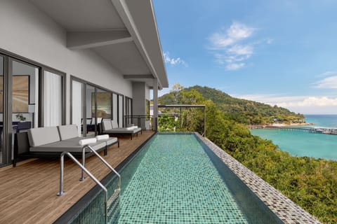 Royal Villa, 2 Bedrooms | Premium bedding, minibar, in-room safe, desk