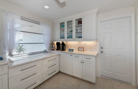 Chef's kitchen stocked with everything you need!