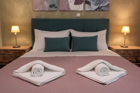 1 bedroom, hypo-allergenic bedding, in-room safe, blackout drapes