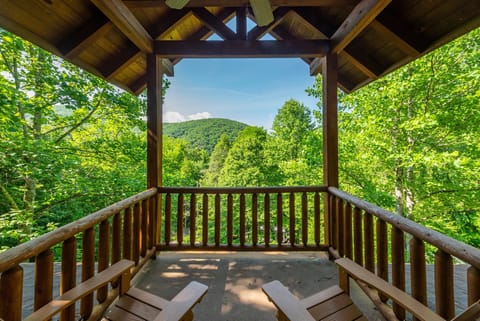 Welcome to Linger Longer Lodge!