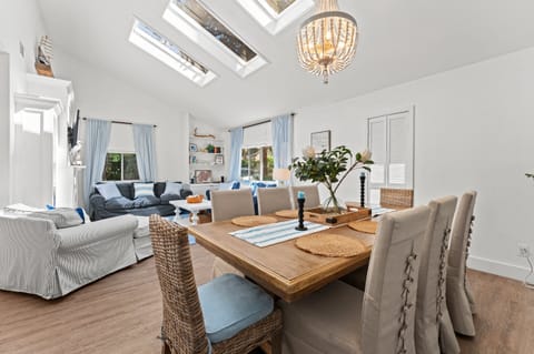 Dining & living room