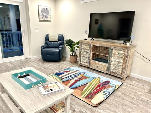 Living room and flat screen smart TV
