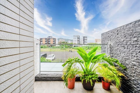 1 bed in 4-bed female dormitory room | Terrace/patio
