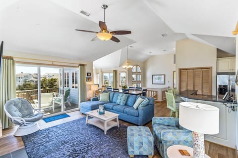 Top Level Living Area