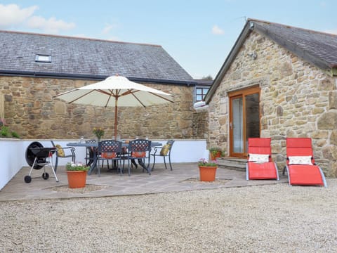 Cottage | Outdoor dining