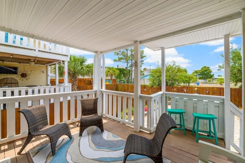 Townhome, Multiple Beds (Basking by the Beach) | Terrace/patio