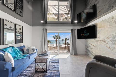 Condo, 1 King Bed with Sofa bed (The Summit 306) | Living area