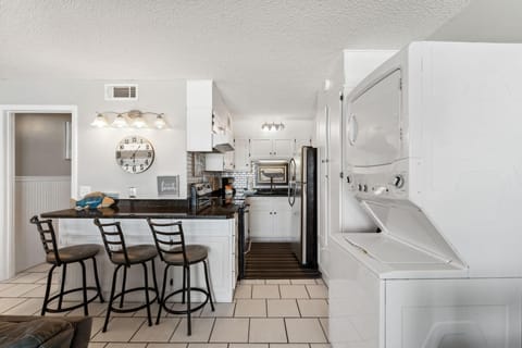 Condo, Multiple Beds (The Summit 725 ) | Private kitchen | Oven, stovetop, dishwasher, cookware/dishes/utensils