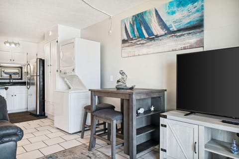 Condo, Multiple Beds (The Summit 725 ) | Interior