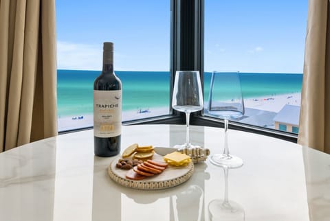 Read our 5 star guest reviews below! 

