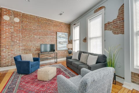Hot Springs Vacation Rental | 1BR | 1BA | 611 Sq Ft | Access Only By Stairs