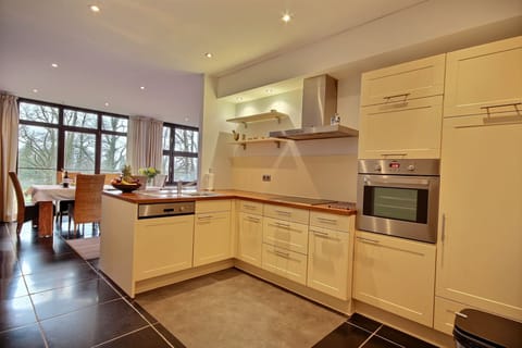 Materi Dei 4 Banneux Liège (20)