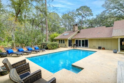 11 Salem Road - Poolside