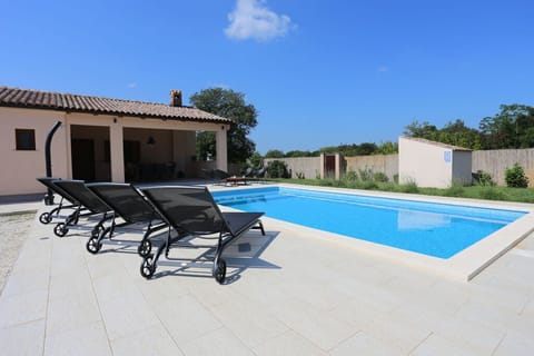 Holiday Home Swimming Pool