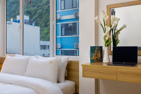 City Double Room | Premium bedding, down comforters, minibar, desk