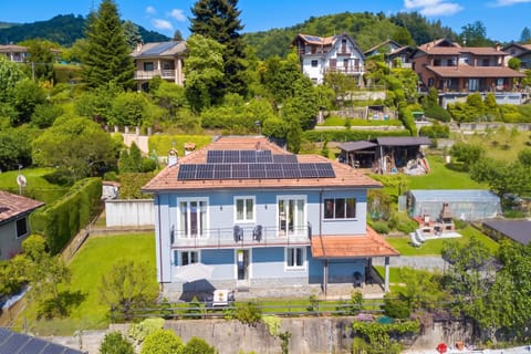 Family Apartment, 3 Bedrooms, Balcony, Mountainside (Zio Enry Terrace Apartment in Orta) | Exterior