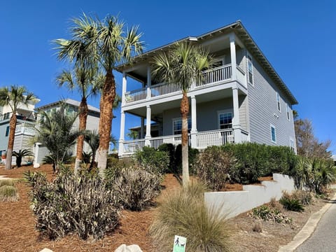 Welcome to Salty Dunes