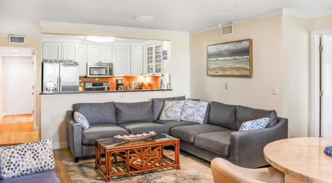 Get comfy to this beautiful living room