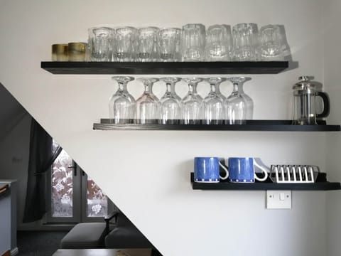 House, 2 Bedrooms | Individually decorated, individually furnished, desk, iron/ironing board