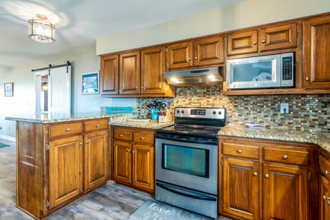 006 Cheles Bayside Cottage Kitchen